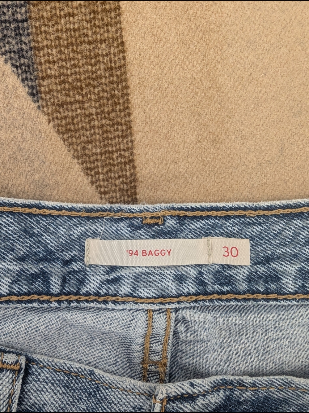 Levi's '94 Baggy Women's Jean - Picture 4 of 6